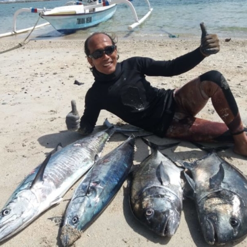Bali spearfishing Spanish mackerel and giant trevally